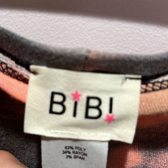 Bibi Tie Dye Short Sleeve Top NWOT - Picture 3 of 3